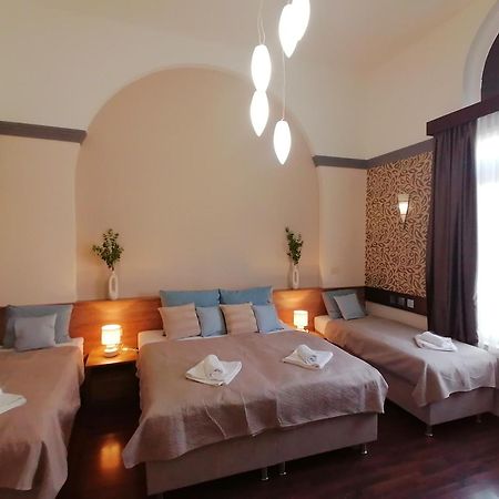 Mohacs Korona Apartman Экстерьер фото